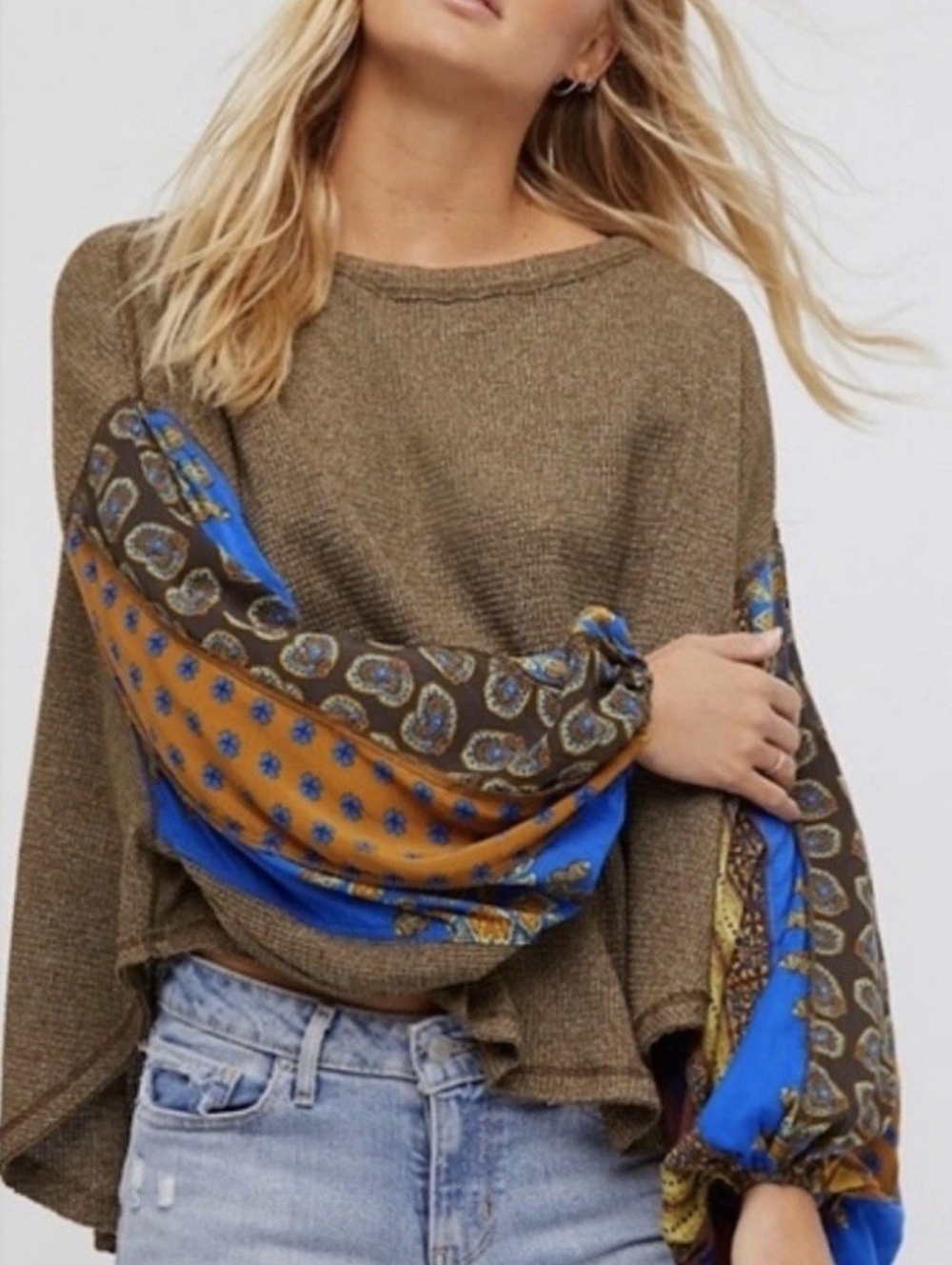 FREE PEOPLE Relaxed Thermal Top with Blue&Brown Patterned Sleeve Acents Size XS